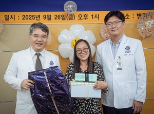20대 필리핀 여교사, 한국에서 손 되찾다