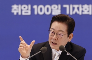 李 대통령, 취임100일 기자회견…“확장재정으로 ‘도약·성장’ 드라이브” 선언