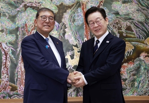 李 “정서적 교감 만들자”…이시바 “AI·수소 협력 확대”