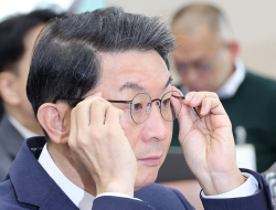 ‘10·15 대책’ 정무위서 뭇매...“실효성 의문” 집중 질타 [2025 국감]
