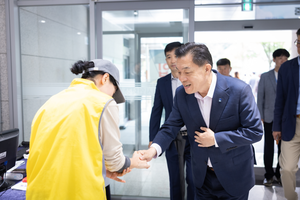 이재준 수원시장, 추석 연휴 현장 근무자 격려...“시민 안전 최우선”