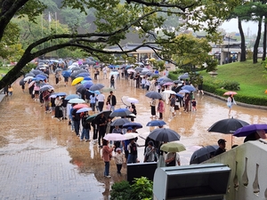 [추석연휴 르포] 천년고도 경주, 다시 ‘사람의 물결’