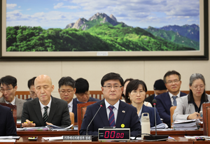 [2025 국감] 김성환 기후부 장관 “발전공기업 통합, 재생에너지공사 신설 가능…탈원전 아닌 탈탄소 주의자”
