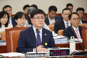 [2025 국감] 김성환 기후부 장관 “탄소문명 종식하고, 재생에너지 중심 녹색문명으로 대전환”