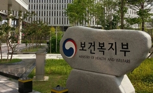특정 도매상 내세워 폭리 취하는 병원장 ‘도마 위에’