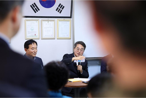 김동연, 햇빛소득 올리는 포천마을 찾아...“마치 미모델 전국으로”