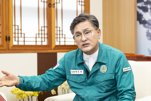 박성만 의장, 5개월 만에 구속 벗어나…도의회 향후 파장 주목