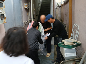 중구동 마을복지계획추진단, 첫 현장 행보로 주민 체감형 복지 실천...“비 오는 날, 더 따뜻한 손길”