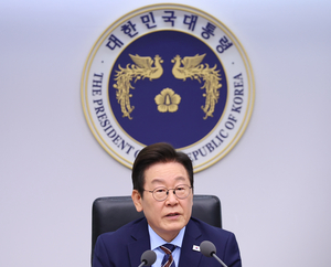 李 대통령 “코스피 3500 돌파…추세 쉽게 바뀌지 않을 것”