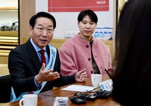 유정복, “천원택배 확대...소상공인 물류비 절감·지역경제 활력, 두 마리 토끼 잡겠다”