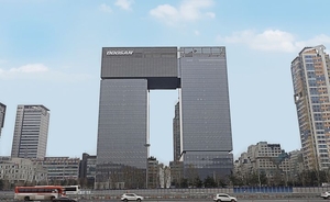 [특징주] 두산, 반도체 훈풍에 실적 날개…주가 두 자릿수 ↑