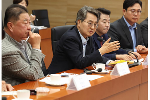 김동연 “경기도, 파주시, LG디스플레이는 한 팀...K-디스플레이 발전 전기될 것”