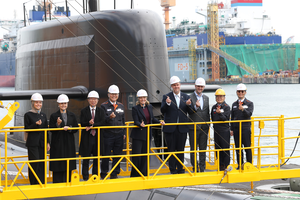 캐나다 산업부 장관, 한화오션 거제 조선소 현장 실사…60조 잠수함 사업 수주 ‘청신호’