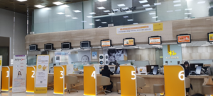 “GS리테일 통장 나온다”...은행권, 유통가와 ‘이색상품’ 대전