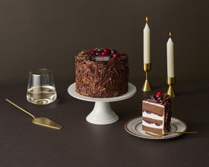 막 오른 호텔 크리스마스 케이크 경쟁…한정판·고급화로 ‘눈길’