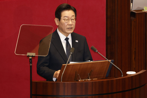 李 대통령 “AI시대 여는 첫 예산안…적극 협력 부탁”