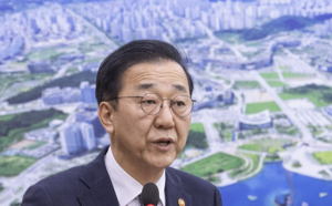 김윤덕 국토부 장관 “추가 공급 대책 늦어질 수도”