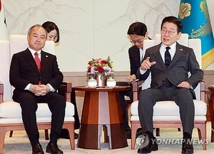 손정의 “한국, AI 잠재력 크지만 전력 뒷받침 안 되면 어렵다”…이 대통령에 에너지 인프라 확충 ‘직언’