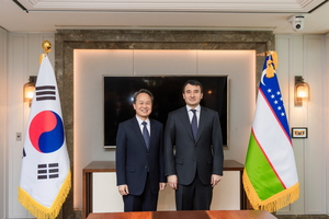 진옥동 신한지주 회장, 우즈베키스탄과 금융협력 방안 논의