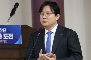 [새만금 RE100] 김진수 교수 “입지는 최고…속도보다 완성도가 중요”