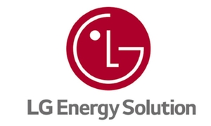 [특징주] LG에너지솔루션, 대형 공급계약 잇단 해지...약세