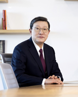 [신년사] 허태수 GS 회장 “변화 대응한 실행 필요…AI 비즈니스 원년 될 것”