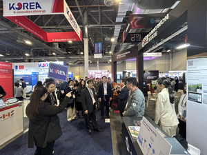 CES 2026 통합강원관 찾은 국회 방문단…강원 기업 혁신기술 주목