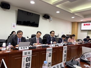 韓, 환대받은 中·日 릴레이 정상회담…‘그런데 대화 주도권은요?’