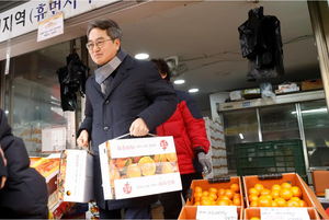 김동연, 민생행보 ‘잰걸음’...폭설 상처 보듬고 베이비부머 재도약 해법 모색