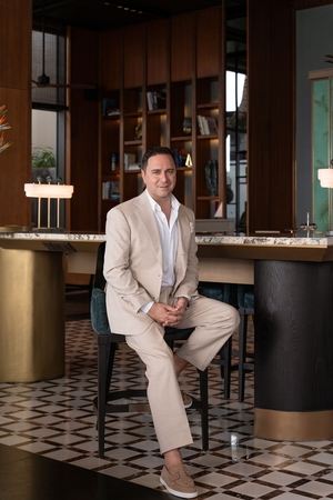 리젠트 푸꾸옥, 후안 로사다 총지배인 임명