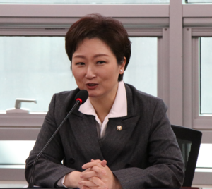 [북극항로 세미나] 이언주 의원 “북극항로, 에너지 안보 강화 韓 성장전략 새 축 부상”