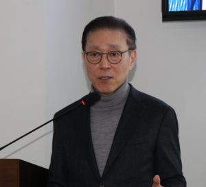 [북극항로 세미나] 김태유 교수 “이 대통령의 핵추진잠수함 구상, 북극항로 대비한 해양민족 선언으로 이해해야”