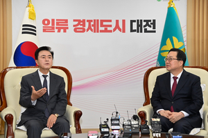 “중앙이 나눠주는 통합은 없다” 대전·충남 시도지사, 정부안 정면 거부