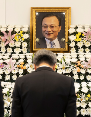 김동연, “민주주의의 거목 이해찬...그 뜻을 끝까지 잇겠다”