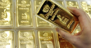 금 보유량 39위로 밀린 한국은행, 13년째 ‘동결 전략’