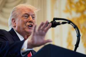 트럼프, 對이란 군사공격 보류?…“교수형 취소가 영향”