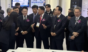 [현장] AI·에너지고속도로로 주목받는 HVDC…‘미래 전력망’ 선점경쟁 뜨겁다