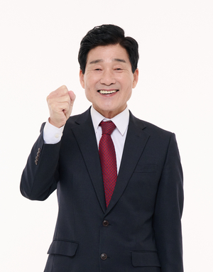 “삶 속의 변화를 만들겠습니다” 최태림, 의성군수 출마 공식 선언...의성군의회, 설 명절 앞두고 전통시장 장보기