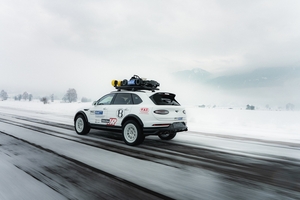 [주간 신차] ‘벤테이가 X 콘셉트’ 공개···XC40 블랙 에디션 한정 판매