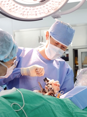 길병원 파킨슨센터 “뇌심부자극술로 약물량 66% 감소”