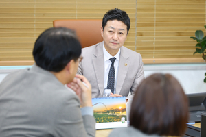 김진경 경기도의회 의장, 과천 경마장 도내 이전 관철 위해 경기도와 긴급 점검