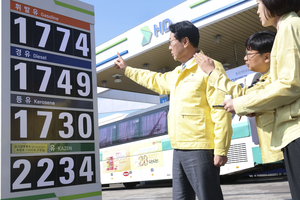 정명근 화성시장, 주유소 기름값 불시 점검...“꼼수 인상 무관용 엄단”