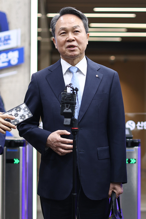 신한지주, ISS 우군 잡았지만...진심 닿지 못한 ‘국민연금’