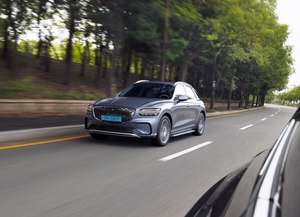 [주간 신차] 제네시스 GV60 연식변경…BMW ‘더 뉴 iX3’ 사전 계약