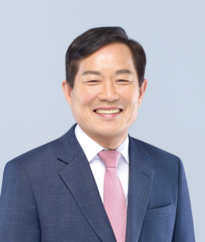 최유철, 의성군수 예비후보 등록…“준비된 군정으로 지역 변화 이끌겠다”