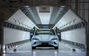 中 안방서 흔들리는 BYD, 한국시장 더 절실해졌다