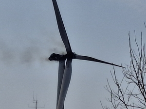 영덕풍력발전, 파손 사고 이어 화재까지 발생…노후 풍력기 안전 비상