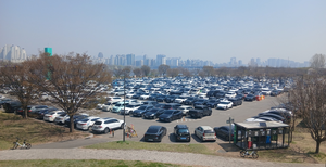 공영주차장 車5부제 시행…우리 동네도 적용되나