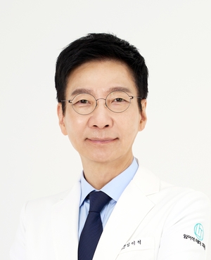 [전문의 칼럼] 봄철 피부 건조와 칙칙함 개선하는  ‘스킨부스터’