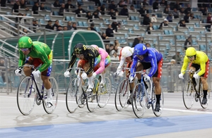 [경륜] 봄날, 전법의 꽃 ‘젖히기’ 시도 급증세… 왜?